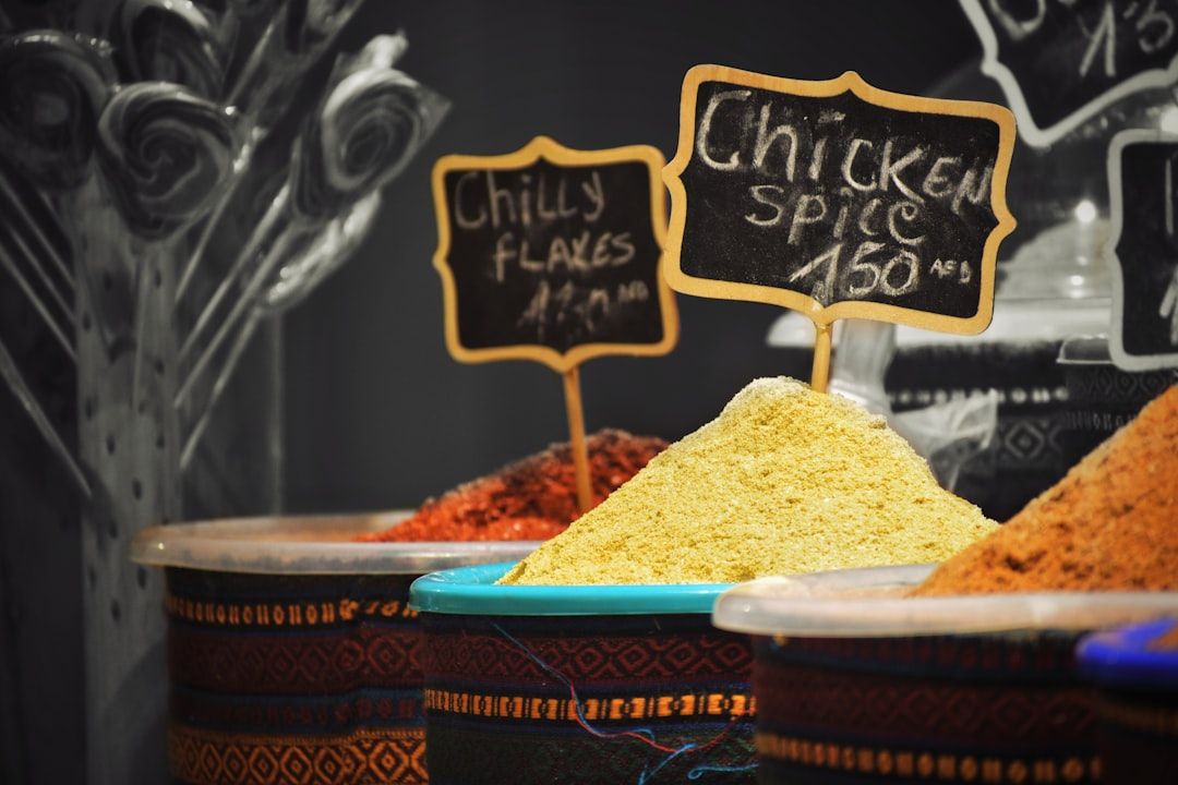 Un tour du monde des saveurs pour le poulet : Les mélanges d'épices incontournables